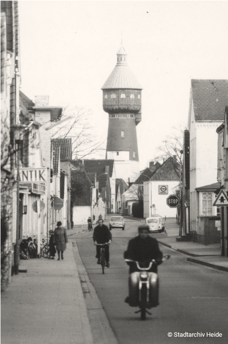 Foto "Rosenstraße mit Blick auf den Wasserturm"